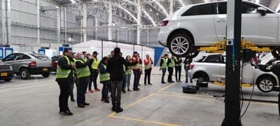 🚘Kavak abre una planta de reacondicionamiento en Colombia