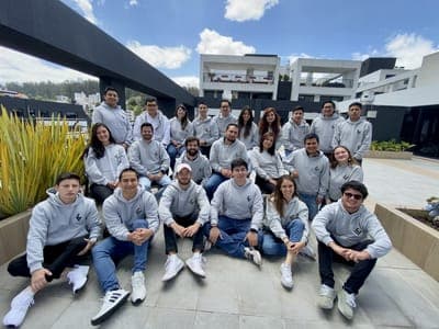 🛬 Kin Analytics anunciaron su expansión a US